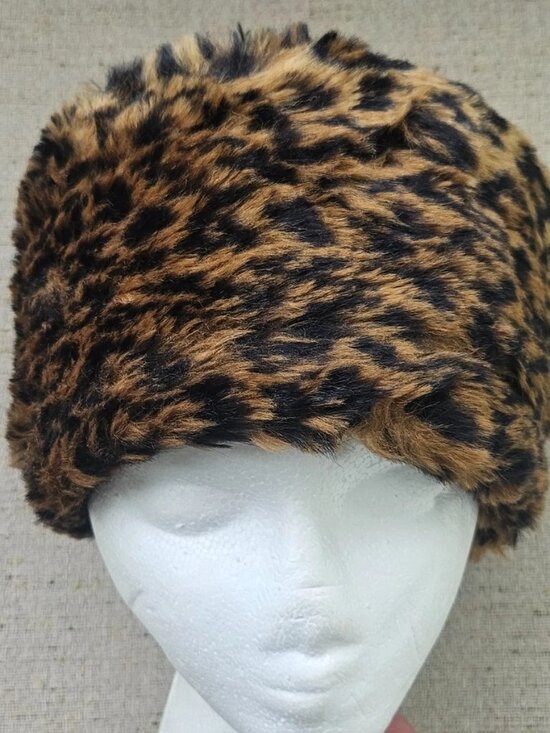 Women Hat Faux Fur Brown Cap Roud Winter Warm Russian Hat unbranded One size main image 8